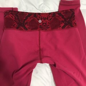 LULULEMON REVERSIBLE F/L WUNDER UNDER